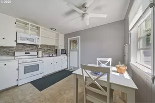 11005 NE Schuyler St, Portland, OR 97220 - Photo 5