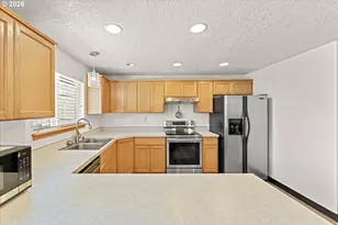 745 N Madison St, Lafayette, OR 97127 - Photo 9