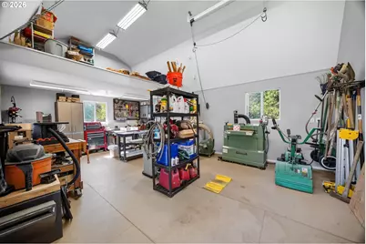 2350 NW Holly Pl, Albany, OR 97321 - Photo 11