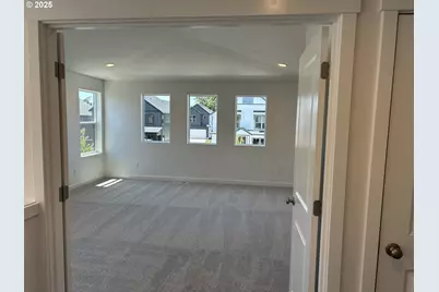 750 Magnolia Ave, Woodburn, OR 97071 - Photo 9