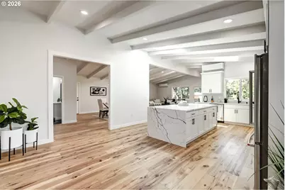 8885 SW Whitepine Ln, Portland, OR 97225 - Photo 7