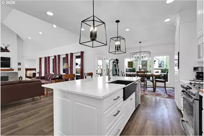 928 SW Coral St, Junction City, OR 97448 - Photo 5