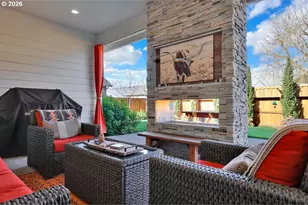 928 SW Coral St, Junction City, OR 97448 - Photo 23