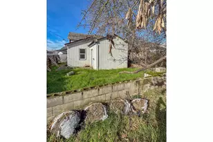 413 NE Nash St, Roseburg, OR 97470 - Photo 25