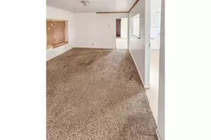 413 NE Nash St, Roseburg, OR 97470 - Photo 5