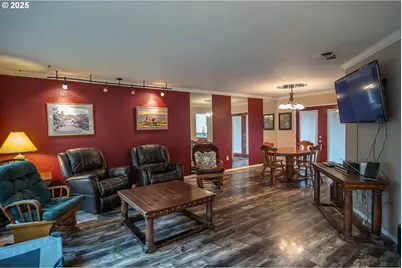 1006 Woodwillow Dr, Roseburg, OR 97471 - Photo 7