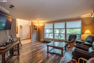 1006 Woodwillow Dr, Roseburg, OR 97471 - Photo 5