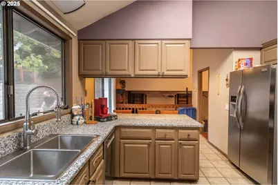 1006 Woodwillow Dr, Roseburg, OR 97471 - Photo 31