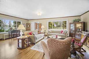 898 NW Riverside Blvd, Bend, OR 97703 - Photo 3