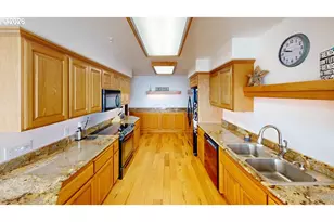 1307 Moore St, Brookings, OR 97415 - Photo 23