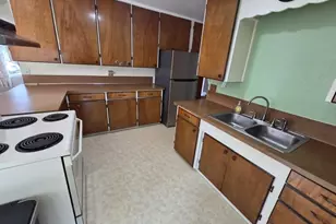 2118 SE Chinaberry Ave, Roseburg, OR 97470 - Photo 23