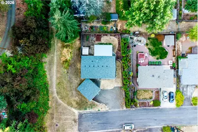 2118 SE Chinaberry Ave, Roseburg, OR 97470 - Photo 33