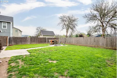 1828 Schneiter Dr, Longview, WA 98632 - Photo 23