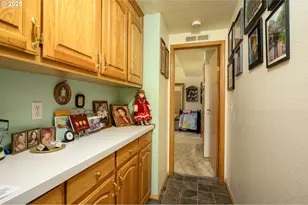 1412 NW Wallace Rd, McMinnville, OR 97128 - Photo 29