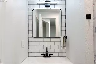 6099 NE Going St, Portland, OR 97218 - Photo 21