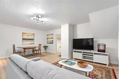 6099 NE Going St, Portland, OR 97218 - Photo 7