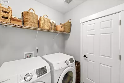 13945 SW Venezia Ter, Tigard, OR 97223 - Photo 19