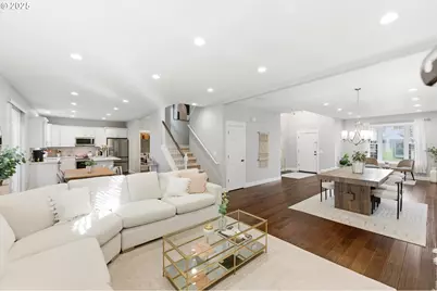 13945 SW Venezia Ter, Tigard, OR 97223 - Photo 9