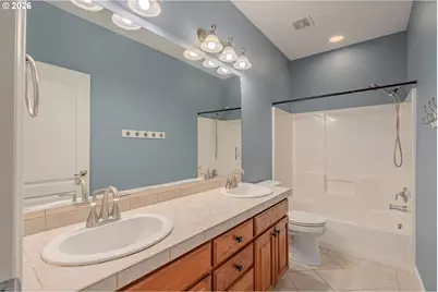 3071 NW Gravenstein St, Camas, WA 98607 - Photo 35