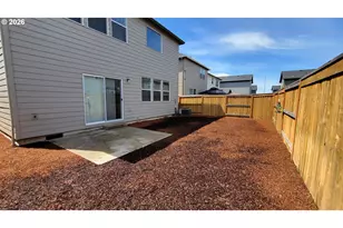 2960 V St, Springfield, OR 97477 - Photo 25