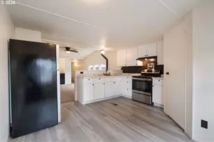 15130 S Maplelane Rd, Oregon City, OR 97045 - Photo 11