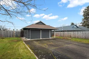 1903 SE 158th Ave, Portland, OR 97233 - Photo 37