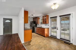 1903 SE 158th Ave, Portland, OR 97233 - Photo 13