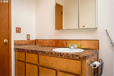 8416 SE 72nd Ave, Portland, OR 97206 - Photo 15