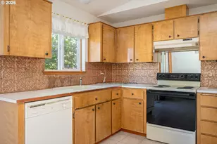 8416 SE 72nd Ave, Portland, OR 97206 - Photo 9