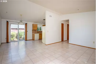 8416 SE 72nd Ave, Portland, OR 97206 - Photo 5