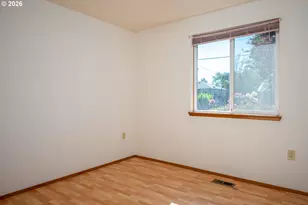 8416 SE 72nd Ave, Portland, OR 97206 - Photo 17