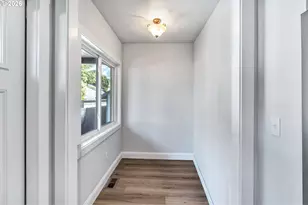 7914 7916 SE Main St, Portland, OR 97215 - Photo 13