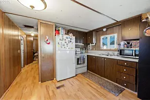 3950 Coburg Rd, Eugene, OR 97408 - Photo 11