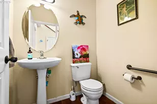 2264 Blue Heron Ln, Eugene, OR 97402 - Photo 19