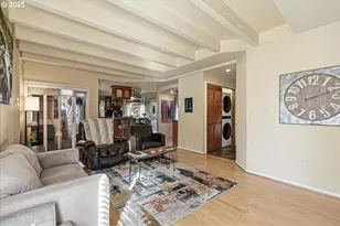 623 N Tomahawk Island Dr, Portland, OR 97217 - Photo 15