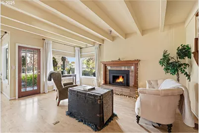 623 N Tomahawk Island Dr, Portland, OR 97217 - Photo 5