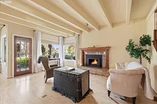 623 N Tomahawk Island Dr, Portland, OR 97217 - Photo 5