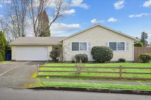 820 NE Cochran Ave, Gresham, OR 97030 - Photo 3