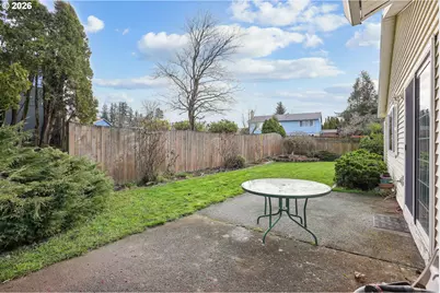 820 NE Cochran Ave, Gresham, OR 97030 - Photo 25