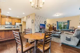 528 W Sherman St, Newberg, OR 97132 - Photo 9