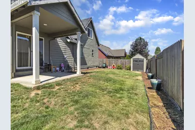 327 NW Pacific Hills Dr, Willamina, OR 97396 - Photo 31