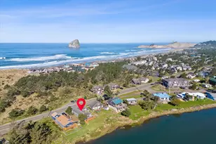 34885 Cape Kiwanda Dr, Pacific City, OR 97135 - Photo 3