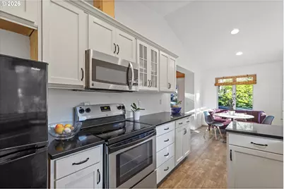 15 NE Keene Ave, Depoe Bay, OR 97341 - Photo 13