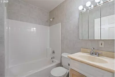 1435 SE 148th Ave #1, Portland, OR 97233 - Photo 37