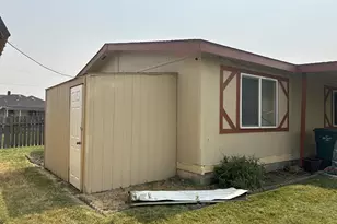 108 Catherine Ave, Milton-Freewater, OR 97862 - Photo 5