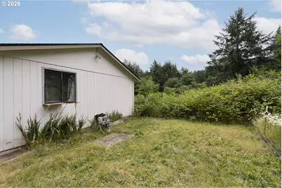 23655 NE Casavant Dr, Hillsboro, OR 97123 - Photo 15