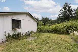 23655 NE Casavant Dr, Hillsboro, OR 97123 - Photo 15