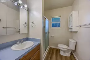 131 SE 4th St, Canyonville, OR 97417 - Photo 11
