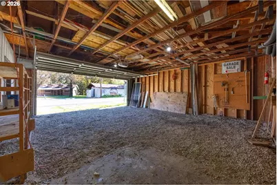 131 SE 4th St, Canyonville, OR 97417 - Photo 15