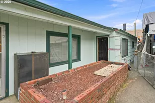 664 NE Neuner Dr, Roseburg, OR 97470 - Photo 3